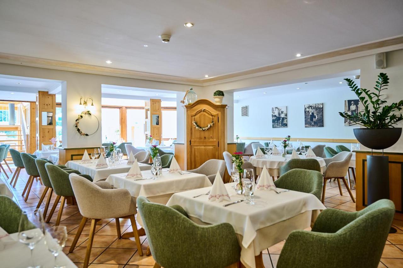 Hotel Restaurant Zum Goldenen Anker Mit Hallenbad & Wellnessbereich Windorf  Exterior foto